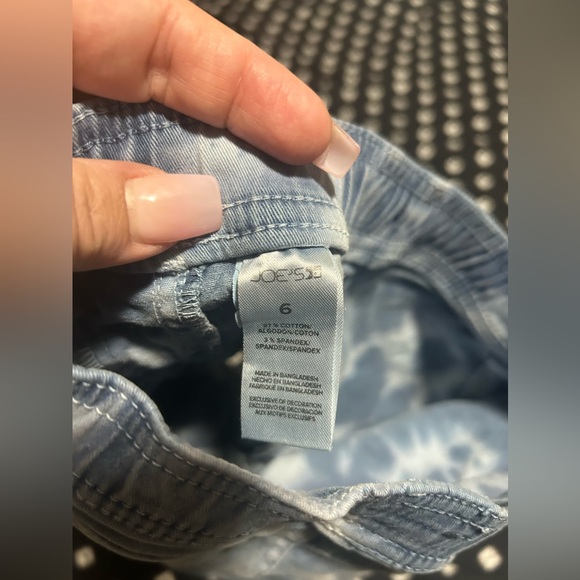 💰2/$10 kids Joes Stonewashed denim shorts-size 5/6 - Picture 6 of 7